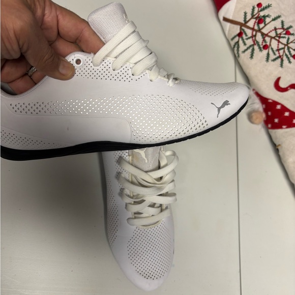 Puma - Picture 3 of 6